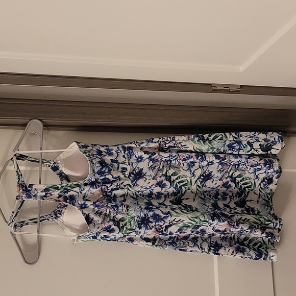 prAna Floral Tropical Halter Dress / Built In Bra - X-Small - Picture 2 of 3